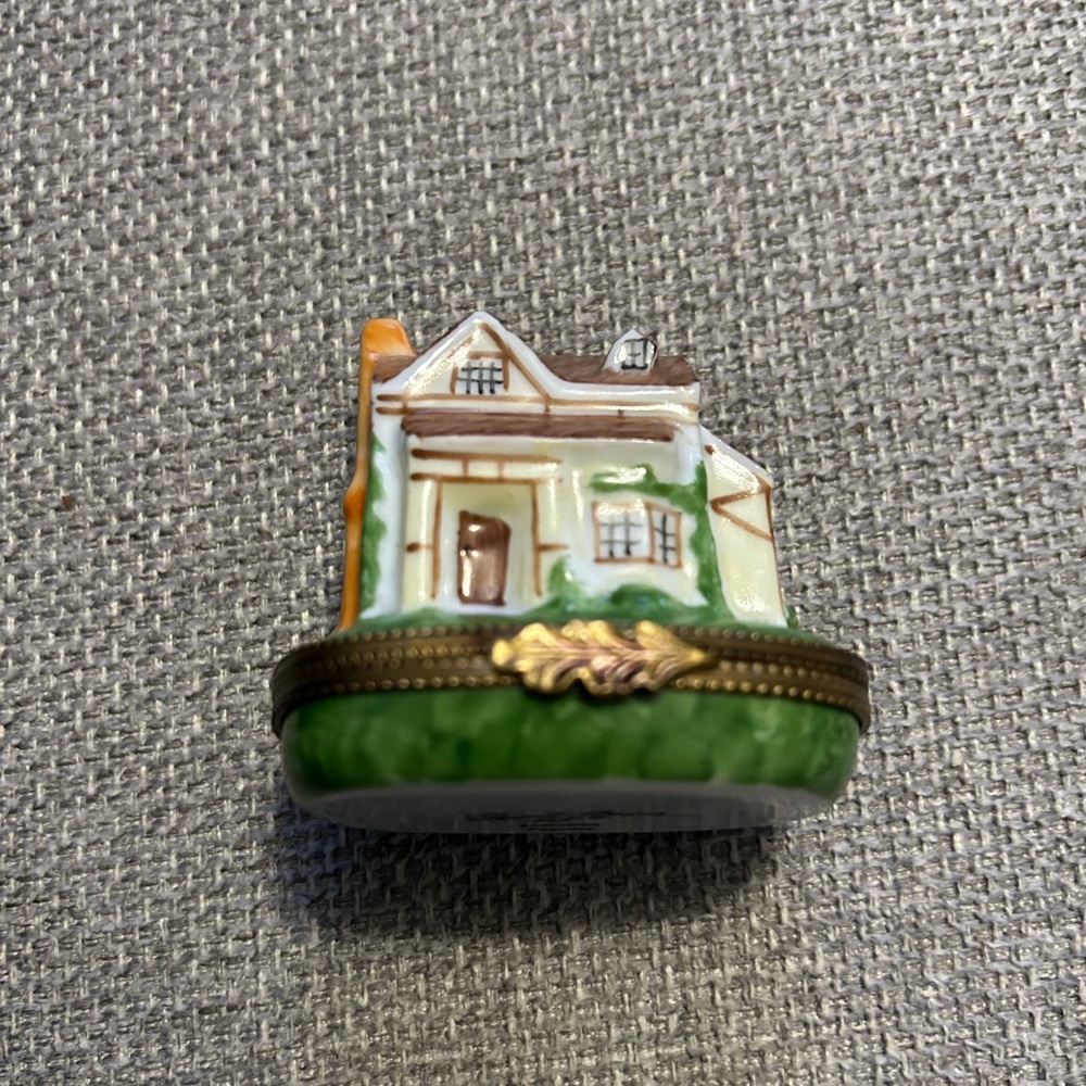 Limoge House Trinket Box in White and Green — Hand Painted (Retired)